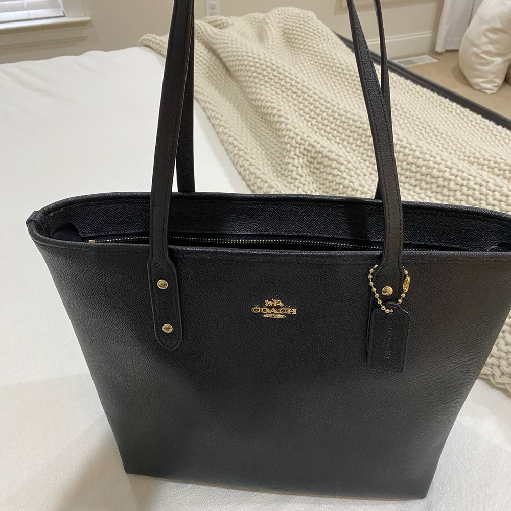 Coach zipper tote